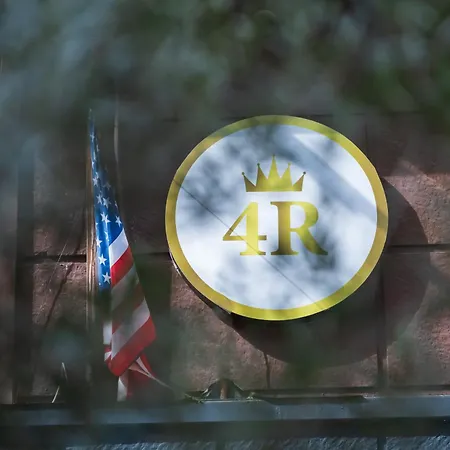 4r Colombo Τίρανα