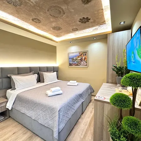 4r Colombo 3* 地拉那