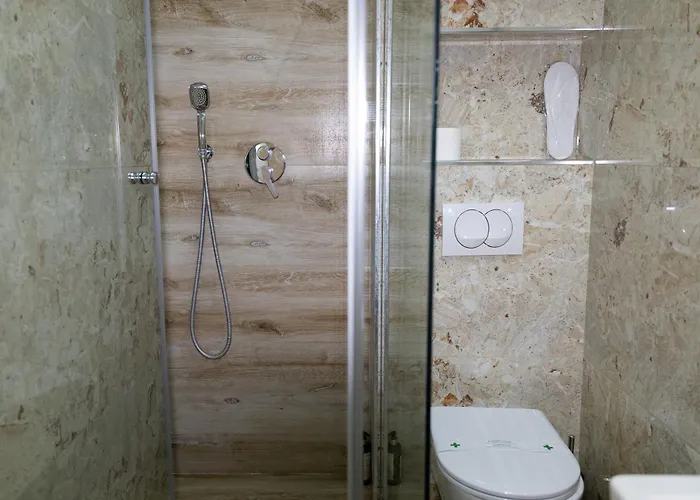 4r Colombo Hotel Tirana