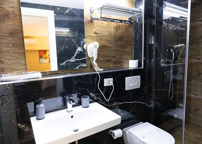 4r Colombo Hotel Tirana