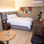 Hotel 4r Colombo 3*
