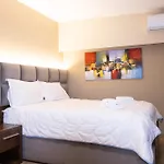 4r Colombo 3* Tirana