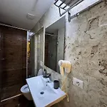 4r Colombo 3* Tirana