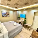 4r Colombo 3* Tirana