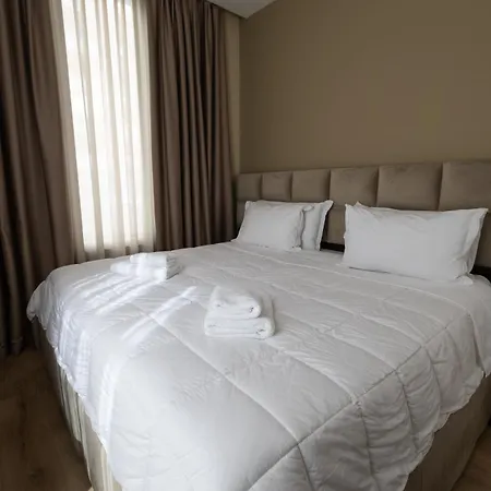 4r Colombo 3* Τίρανα