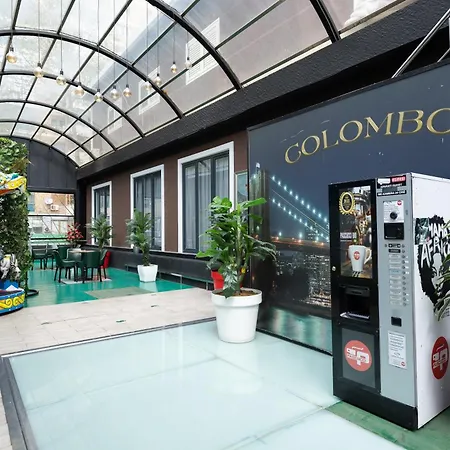 4r Colombo 3* Τίρανα
