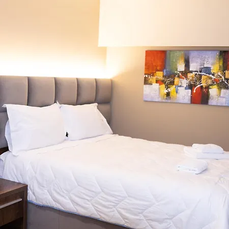 4r Colombo 3* Τίρανα