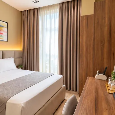 4r Colombo Otel Tiran