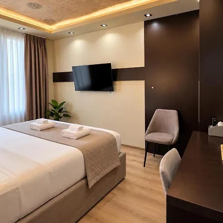 4r Colombo Otel Tiran