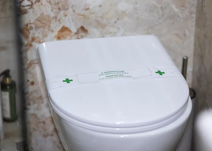 4r Colombo 3* Tirana